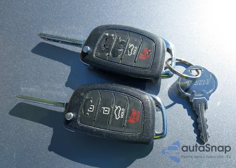 2017 Hyundai Sonata from USA, damaged, VIN 5NPE24AF1HH535511